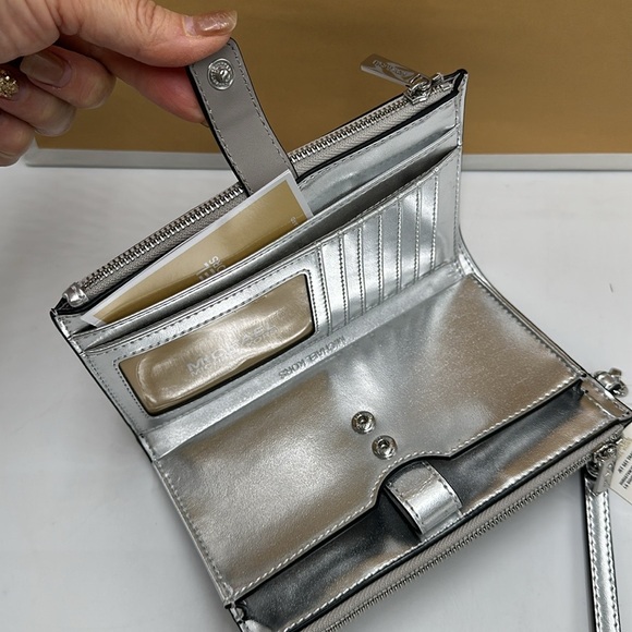 Michael kors Jet Set Travel Large Embellished Signature Logo Wristlet Optic Whit - Picture 9 of 14